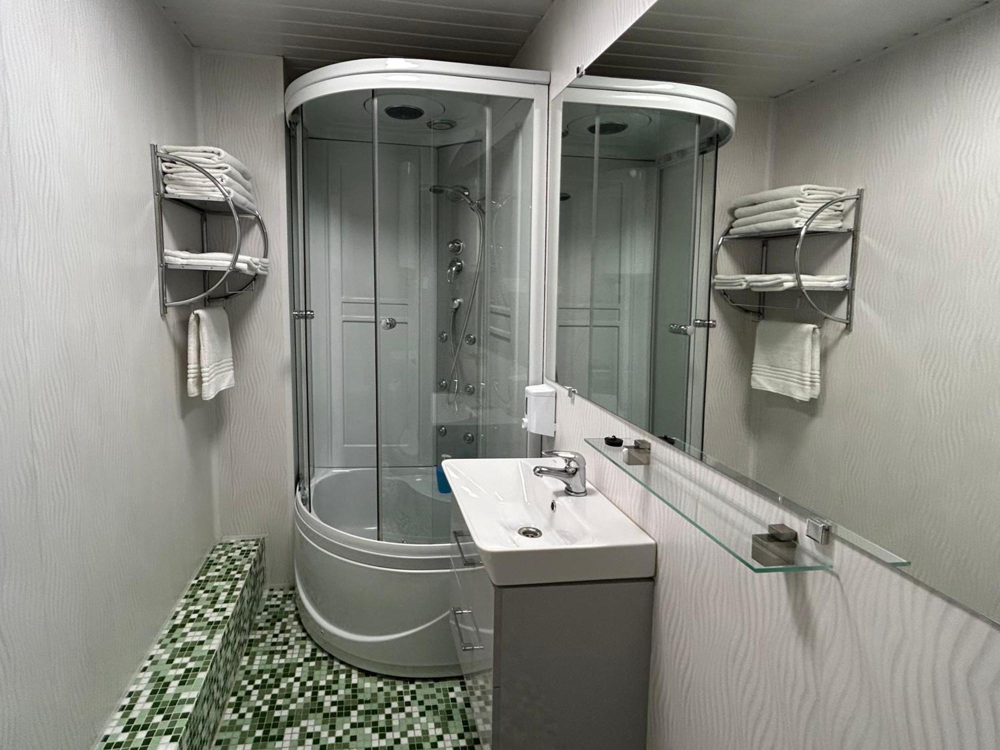 A1 Apartments With Free Parking Рига Екстериор снимка
