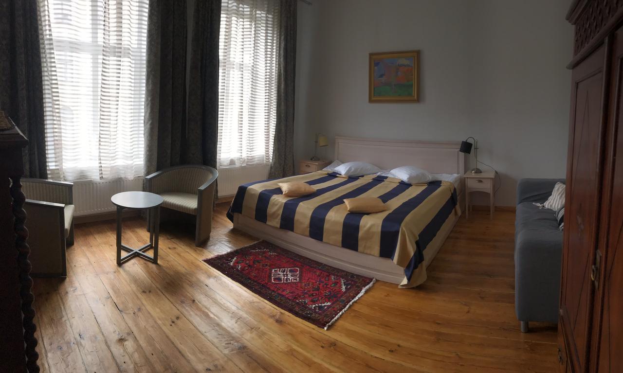A1 Apartments With Free Parking Рига Екстериор снимка